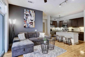 Stylish 2 BR in the Med Center near NRG Stadium.
